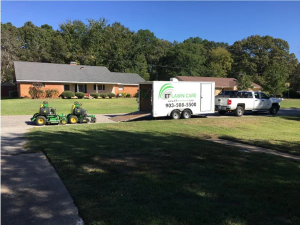 We are parked in Whitehouse TX doing lawn service.